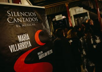 RESEÑA SILENCIOS CANTADOS POR VIRGINIA VILLARROYA