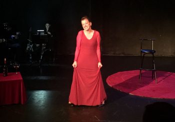 María Villarroya comienza la nueva temporada de “SILENCIOS CANTADOS” en el Réplika Teatro